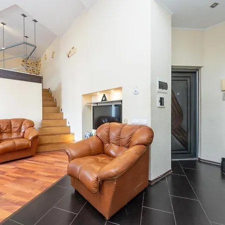 Comfortable On Mikhaylovskiy Lane Apartment *